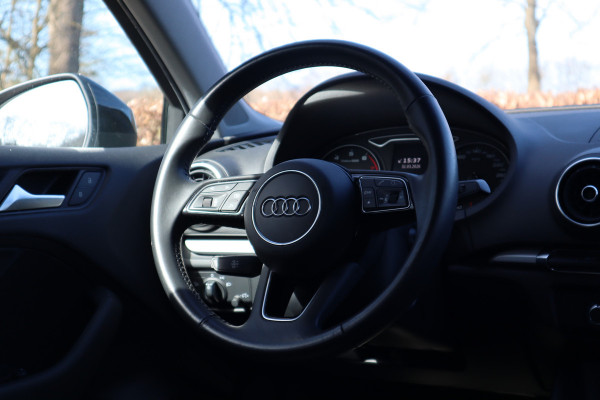 Audi A3 Limousine 30 TFSI Pro Line | Navi | Cruise control | DAB |
