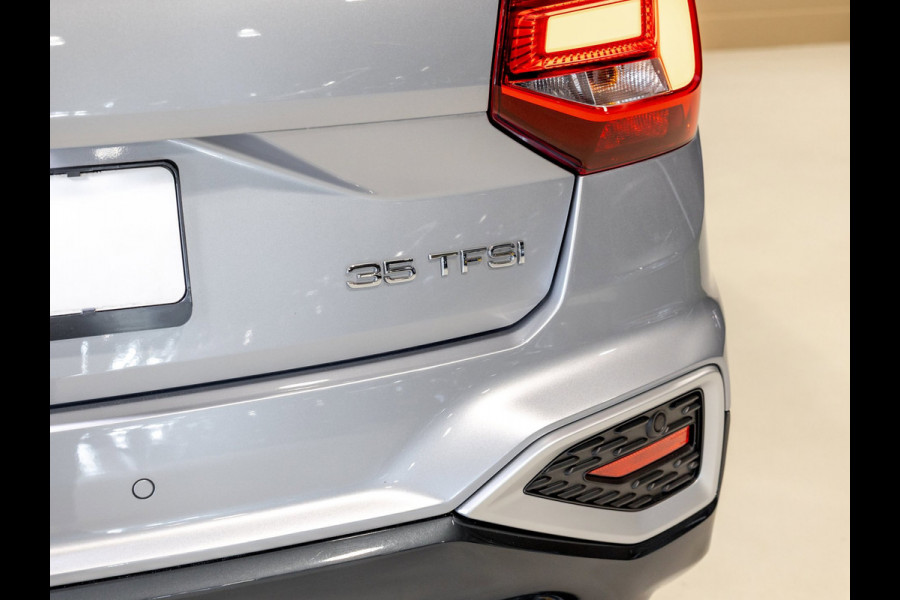 Audi Q2 35 TFSI Advanced edition / 150pk / Stoelverwarming / Adaptieve cruise control / Elektrische achterklep /