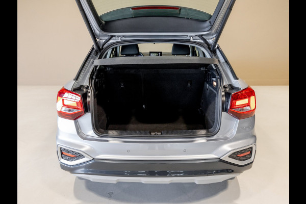 Audi Q2 35 TFSI Advanced edition / 150pk / Stoelverwarming / Adaptieve cruise control / Elektrische achterklep /
