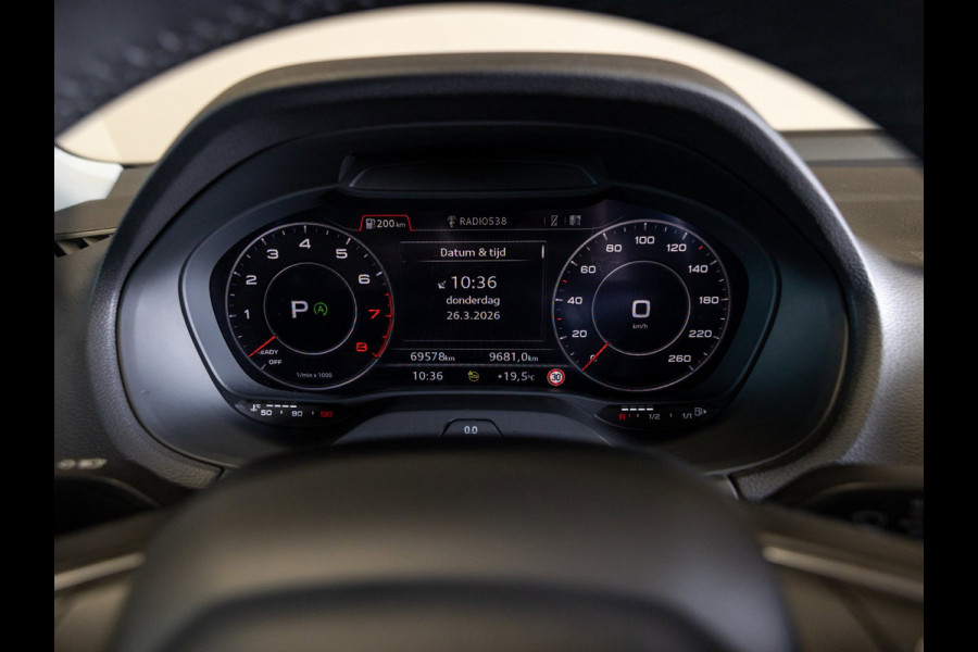 Audi Q2 35 TFSI Advanced edition / 150pk / Stoelverwarming / Adaptieve cruise control / Elektrische achterklep /