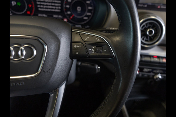 Audi Q2 35 TFSI Advanced edition / 150pk / Stoelverwarming / Adaptieve cruise control / Elektrische achterklep /