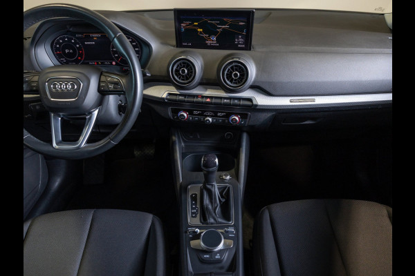 Audi Q2 35 TFSI Advanced edition / 150pk / Stoelverwarming / Adaptieve cruise control / Elektrische achterklep /