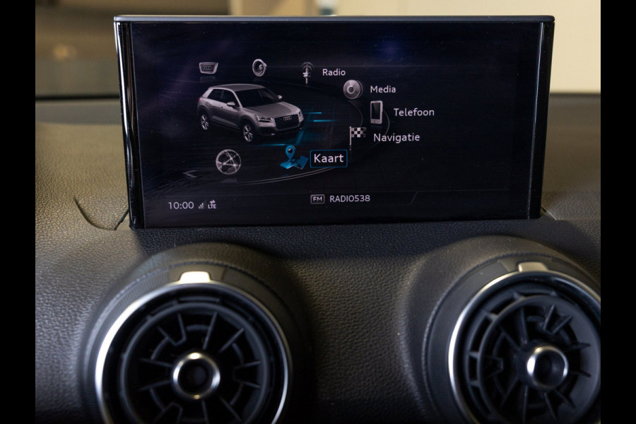 Audi Q2 35 TFSI Advanced edition / 150pk / Stoelverwarming / Adaptieve cruise control / Elektrische achterklep /