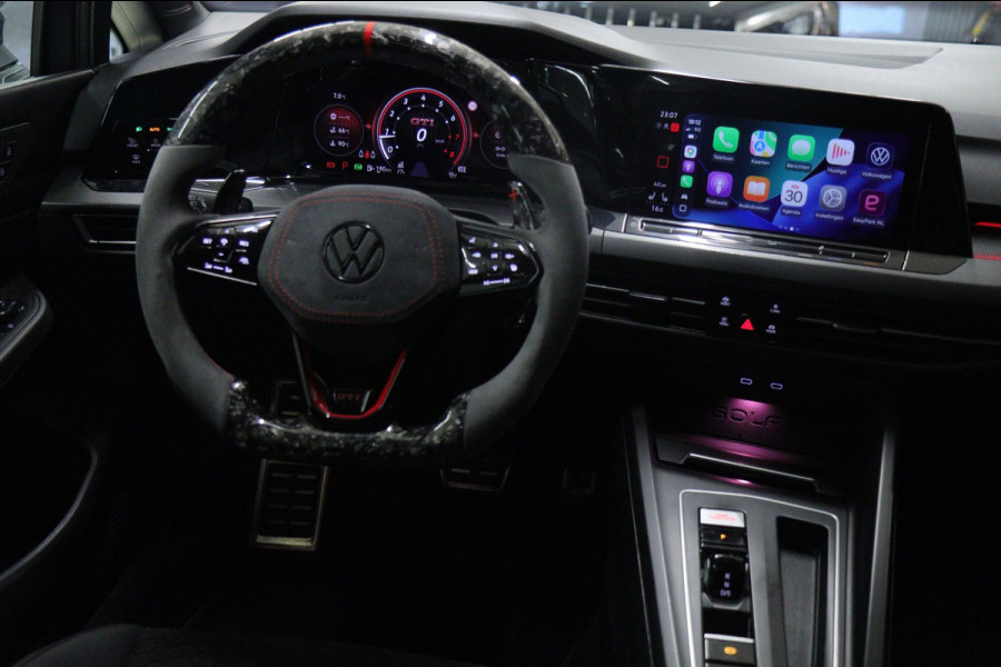 Volkswagen Golf 2.0 TSI GTI CLUBSPORT /PANO/CARPLAY/ACC/BLINDSPOT/SFEER/VOL