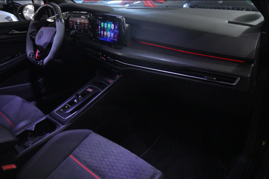 Volkswagen Golf 2.0 TSI GTI CLUBSPORT /PANO/CARPLAY/ACC/BLINDSPOT/SFEER/VOL
