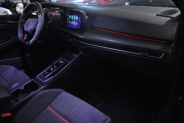 Volkswagen Golf 2.0 TSI GTI CLUBSPORT /PANO/CARPLAY/ACC/BLINDSPOT/SFEER/VOL