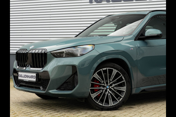 BMW X1 sDrive18i M-Sport Pro - Pano - Memoryzetel - Trekhaak - ACC - Head-Up - Harman Kardon