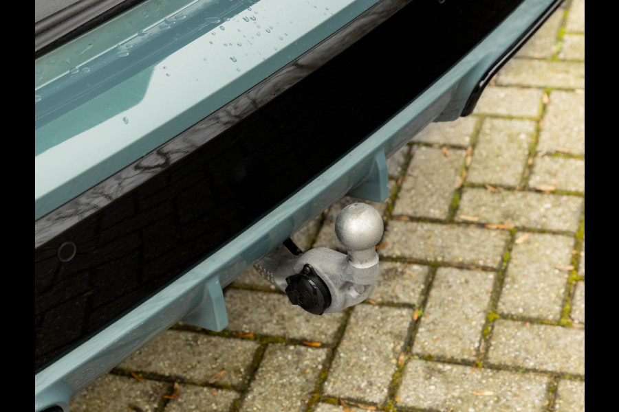 BMW X1 sDrive18i M-Sport Pro - Pano - Memoryzetel - Trekhaak - ACC - Head-Up - Harman Kardon