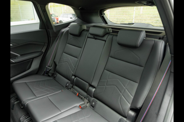 BMW X1 sDrive18i M-Sport Pro - Pano - Memoryzetel - Trekhaak - ACC - Head-Up - Harman Kardon