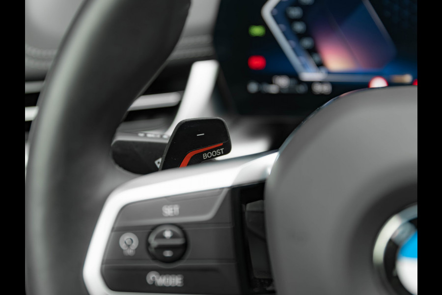 BMW X1 sDrive18i M-Sport Pro - Pano - Memoryzetel - Trekhaak - ACC - Head-Up - Harman Kardon