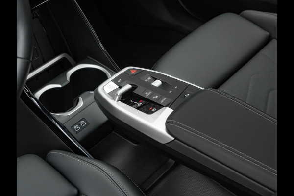 BMW X1 sDrive18i M-Sport Pro - Pano - Memoryzetel - Trekhaak - ACC - Head-Up - Harman Kardon