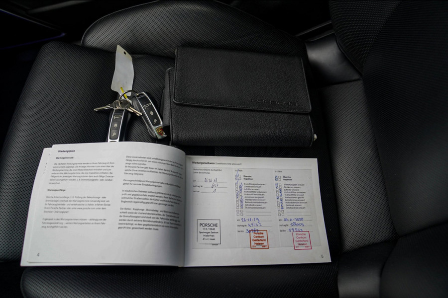 Porsche Panamera Sport Turismo 2.9 4 E-Hybrid | Sport Chrono | Massasge | Panorama | BoseSound | Achteras bsturing | Sport uitlaat