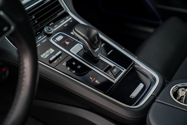 Porsche Panamera Sport Turismo 2.9 4 E-Hybrid | Sport Chrono | Massasge | Panorama | BoseSound | Achteras bsturing | Sport uitlaat