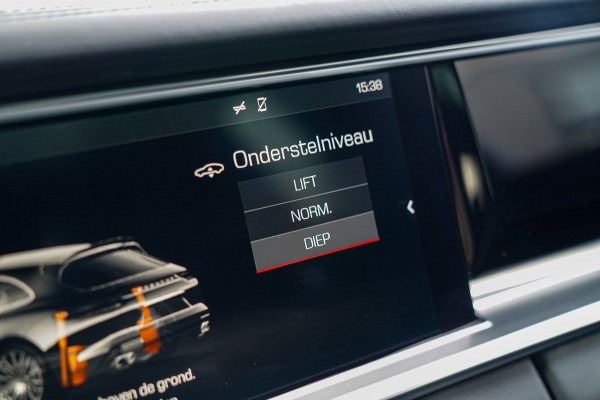 Porsche Panamera Sport Turismo 2.9 4 E-Hybrid | Sport Chrono | Massasge | Panorama | BoseSound | Achteras bsturing | Sport uitlaat