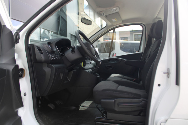 Renault Trafic Passenger 2.0 dCi 120 Grand Life 120pk 9 Zits - Prijs incl. BTW - Airco - Cruise - LED - Navi - Bluetooth - Rijklaar