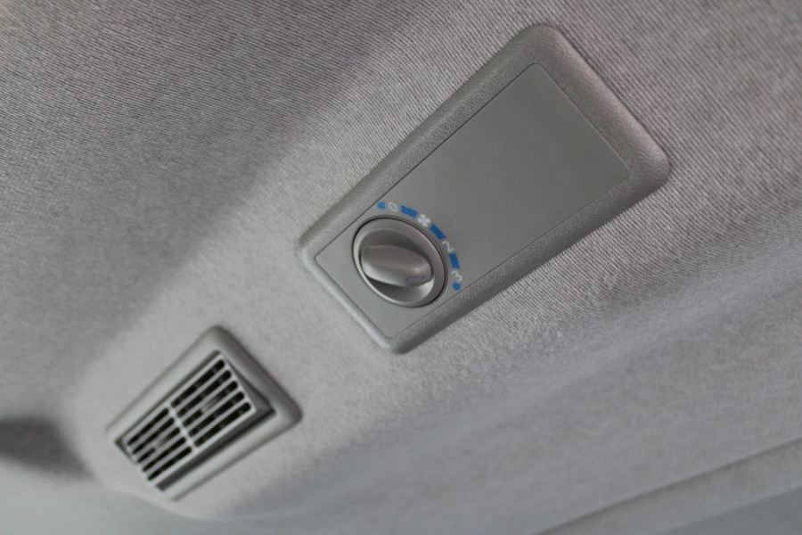 Renault Trafic Passenger 2.0 dCi 120 Grand Life 120pk 9 Zits - Prijs incl. BTW - Airco - Cruise - LED - Navi - Bluetooth - Rijklaar