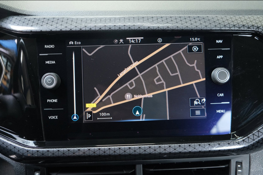 Volkswagen T-Cross 1.0 TSI Style Automaat - Airco, Cruise, Navi, PDC, Camera Carplay, Stoelverwarming.