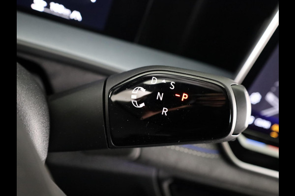 Volkswagen Tayron 1.5 eHybrid R-Line Edition 272 pk Automaat (DSG) | Navigatie | Panoramadak | Parkeersensoren (Park assist) | Achteruitrijcamera | Black Style pakket | R-Line |