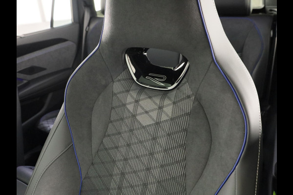 Volkswagen Tayron 1.5 eHybrid R-Line Edition 272 pk Automaat (DSG) | Navigatie | Panoramadak | Parkeersensoren (Park assist) | Achteruitrijcamera | Black Style pakket | R-Line |