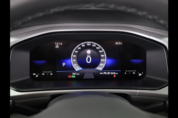 Volkswagen T-Roc Life Edition 1.5 110 kW / 150 pk TSI SUV 7 versn. | Verlengde garantie | Private lease vanaf € 699,- pm | Navigatie via App | Parkeersensoren (Park assist) | Achteruitrijcamera | Adaptieve cruise control |