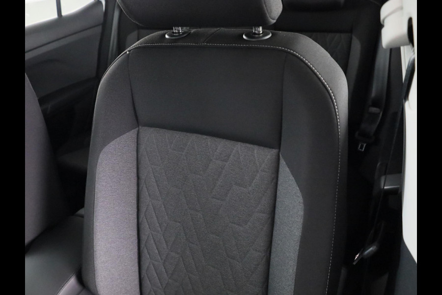 Volkswagen T-Cross 1.0 TSI Life Edition 95PK | Private lease vanaf € 559,- pm | Navigatie | Camera | Stoelverwarming | Climate Control |