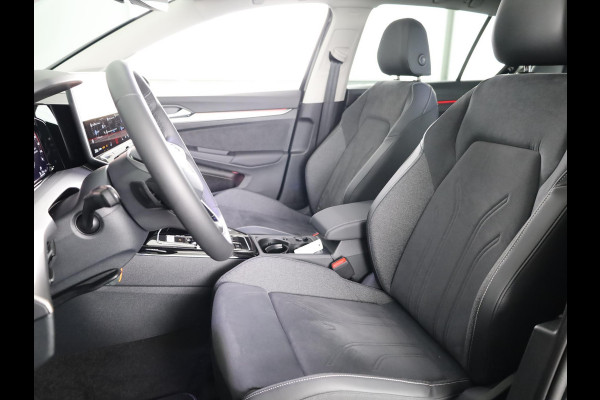 Volkswagen Golf 1.5 eHybrid Style Edition 204PK | Panoramadak | Wegklapbare trekhaak | Sportonderstel | Led matrix | Stoelverwarming | 18 Inch