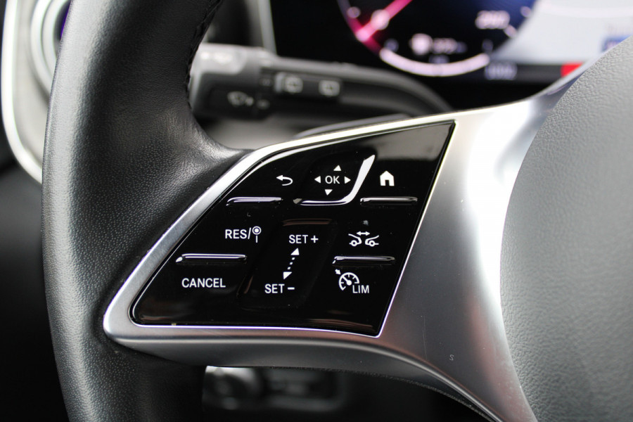 Mercedes-Benz V-Klasse 300d / XXL / DC / Edition / 2x Elec Schuifdeur / 360 Camera / Vol Opties / NIEUWSTAAT