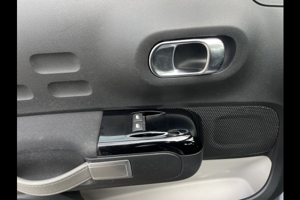 Citroën C3 1.2 PureTech Shine | parkeersensoren | Cruise control | licht/regen sensor