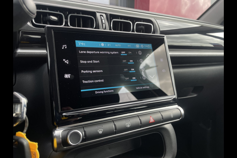Citroën C3 1.2 PureTech Shine | parkeersensoren | Cruise control | licht/regen sensor