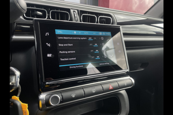Citroën C3 1.2 PureTech Shine | parkeersensoren | Cruise control | licht/regen sensor
