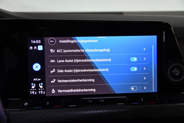 Volkswagen Golf 2.0 TSI R 4Motion Performance*AKra*Blindspot*Leder*Pano