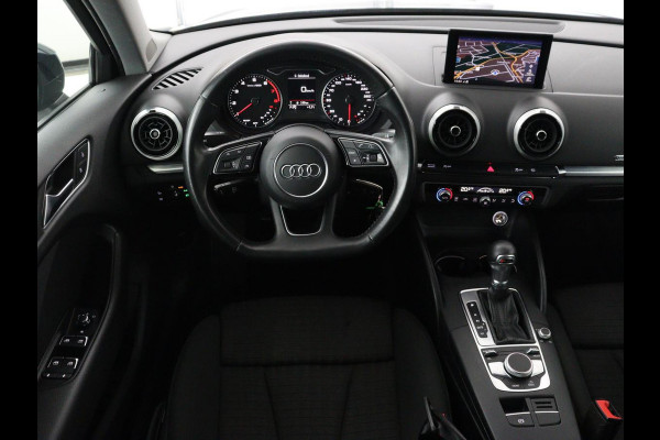 Audi A3 30 TFSI Sport | Sportstoelen | Full LED | Navigatie | Parkeerhulp | Climate control | Bluetooth | 17'' | Cruise control