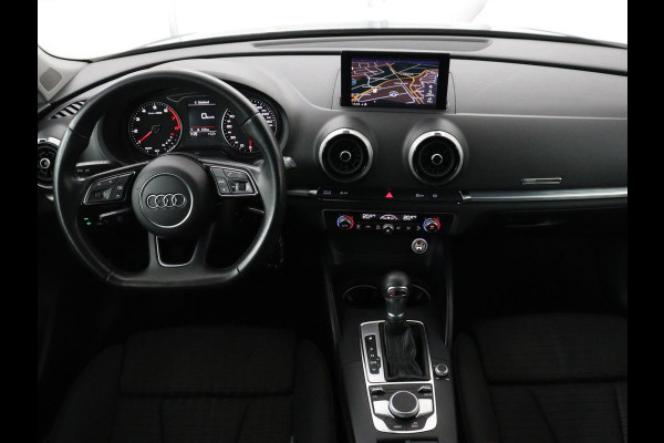 Audi A3 30 TFSI Sport | Sportstoelen | Full LED | Navigatie | Parkeerhulp | Climate control | Bluetooth | 17'' | Cruise control