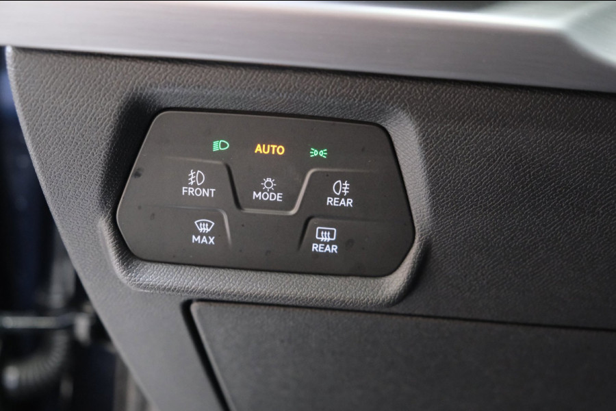 Seat Leon Sportstourer 1.5 eTSI FR Business Intense Automaat - N.A.P. Airco, Cruise, Virtual Display, Camera, PDC.