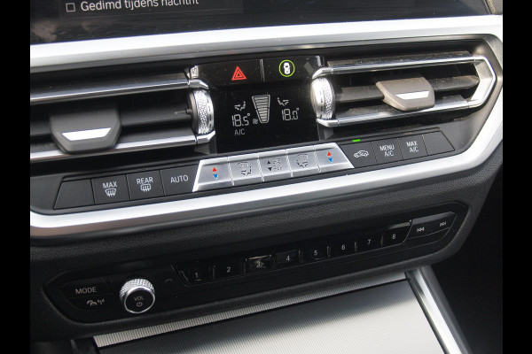 BMW 3 Serie Touring 318i Business Edition | M-pakket | Sfeerverlichting | Automaat | Apple Carplay | NL-Auto |