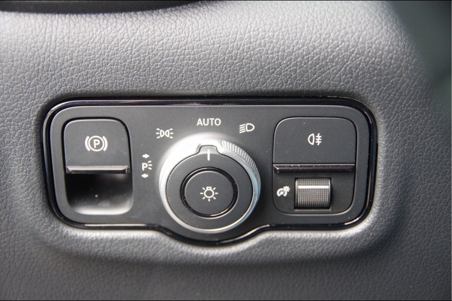 Mercedes-Benz Vito 116 CDI 4X4 XL L3 Select AUT. LED, TREKHAAK, STOELVERWARMING, STUURVERWARMING, CAMERA, CRUISE, CLIMA, 4MATIC