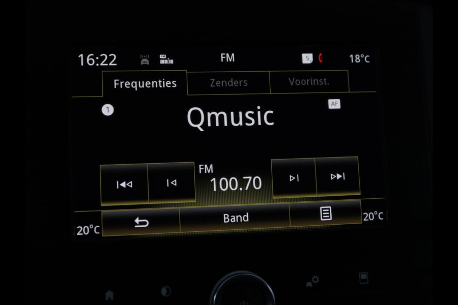 Renault Mégane 1.2 TCe Limited | Trekhaak | Carplay | Navigatie | Keyless | Climate control | DAB | Parkeerhulp | Cruise control | Bluetooth | Getint glas