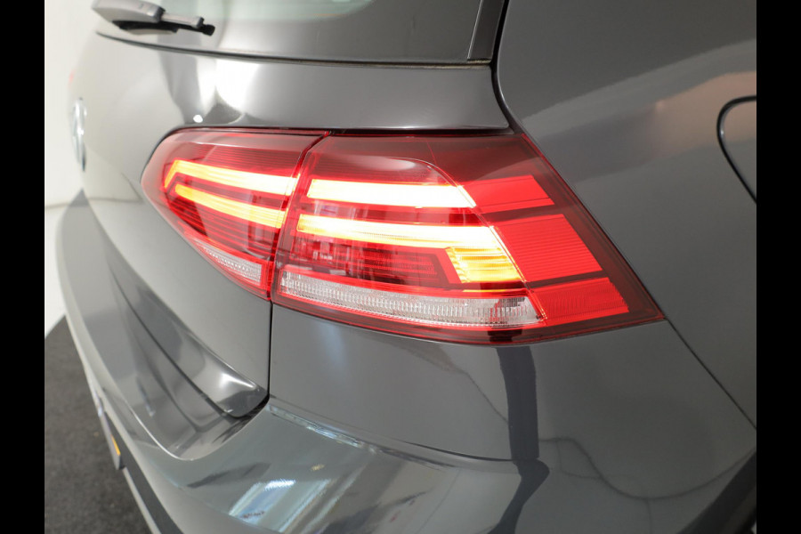 Volkswagen e-Golf E-DITION 136 pk | SOH 94%| Navigatie | Parkeersensoren | Adaptieve cruise control | LED koplampen |Apple Carplay/Android Auto |