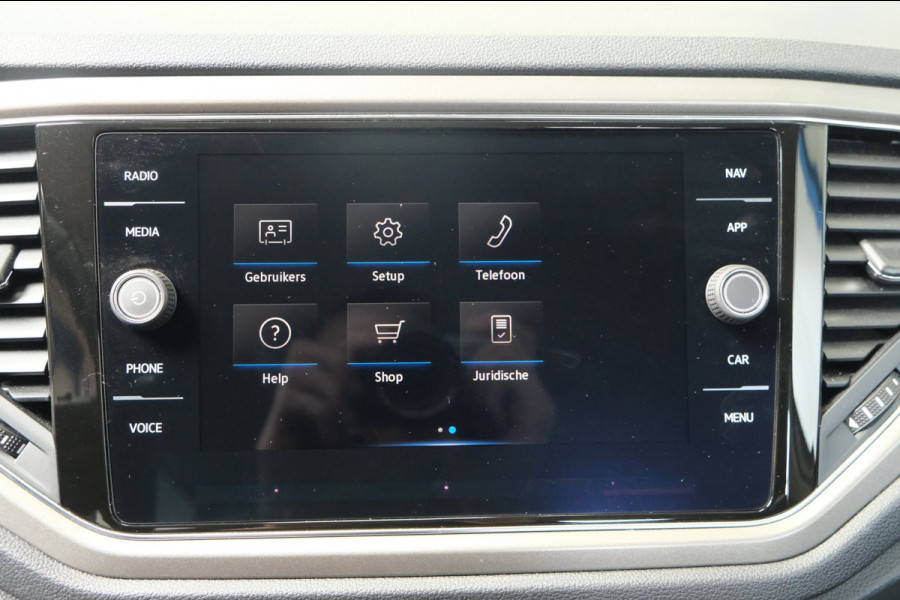 Volkswagen T-Roc 1.5 TSI Style Business Automaat - N.A.P. Airco, Crusie, Navi, PDC, Carplay.