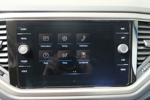 Volkswagen T-Roc 1.5 TSI Style Business Automaat - N.A.P. Airco, Crusie, Navi, PDC, Carplay.