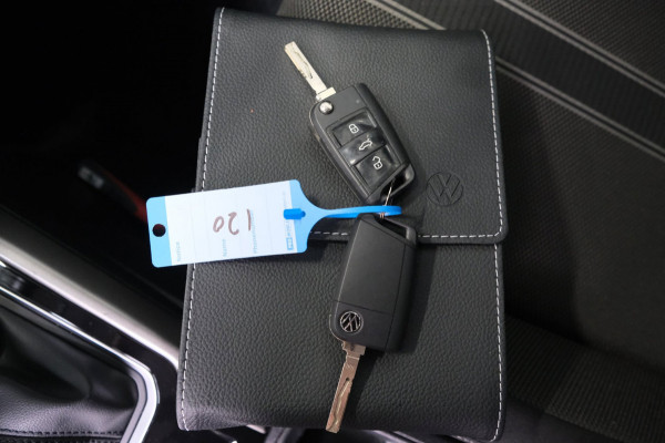 Volkswagen T-Roc 1.5 TSI Style Business Automaat - N.A.P. Airco, Crusie, Navi, PDC, Carplay.