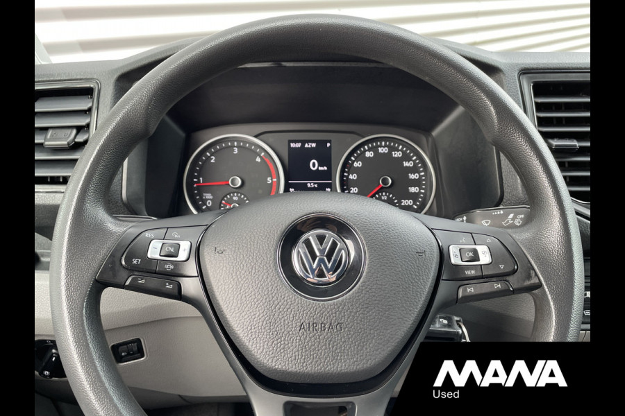 Volkswagen Crafter 35 2.0TDI 177PK L3H3 Highline Automaat Trekhaak Carplay Camera Vooruitverwarming