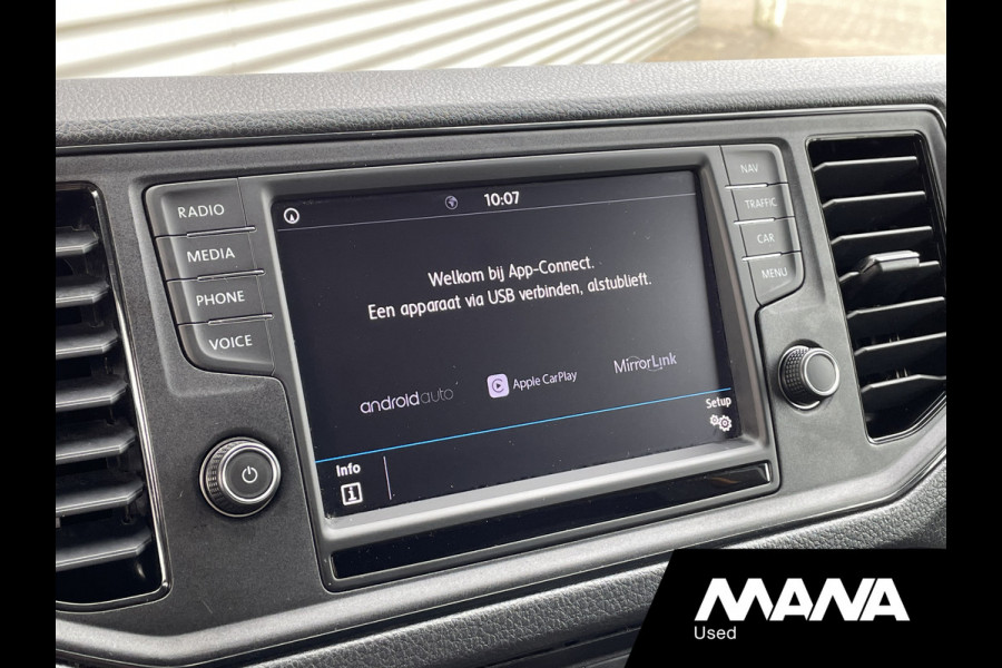 Volkswagen Crafter 35 2.0TDI 177PK L3H3 Highline Automaat Trekhaak Carplay Camera Vooruitverwarming