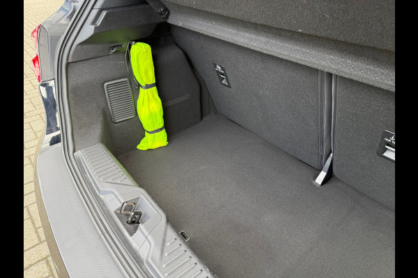 Ford Fiesta 1.0 EcoBoost ST-Line - Navi - Climate - Parkeerhulp- Org.NL