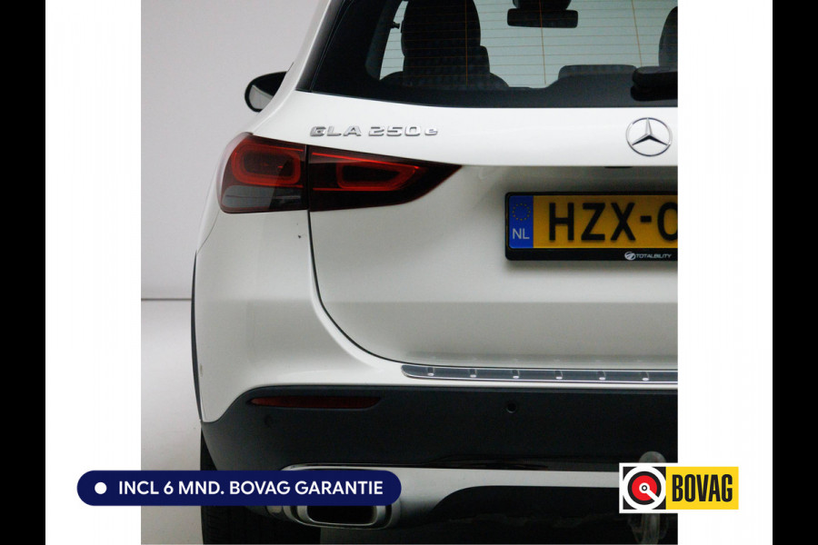Mercedes-Benz GLA 250 e Business 218 PK | Solution Luxury Limited | Wegklapbare trekhaak | Navigatie | Stoelverwarming Adaptive cruise, Achteruitrijcamera, Sfeerverlichting, Elektrische achterklep, Winterwielenset