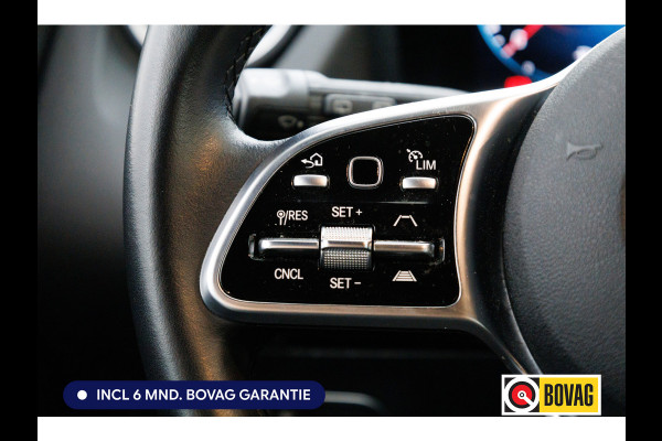 Mercedes-Benz GLA 250 e Business 218 PK | Solution Luxury Limited | Wegklapbare trekhaak | Navigatie | Stoelverwarming Adaptive cruise, Achteruitrijcamera, Sfeerverlichting, Elektrische achterklep, Winterwielenset