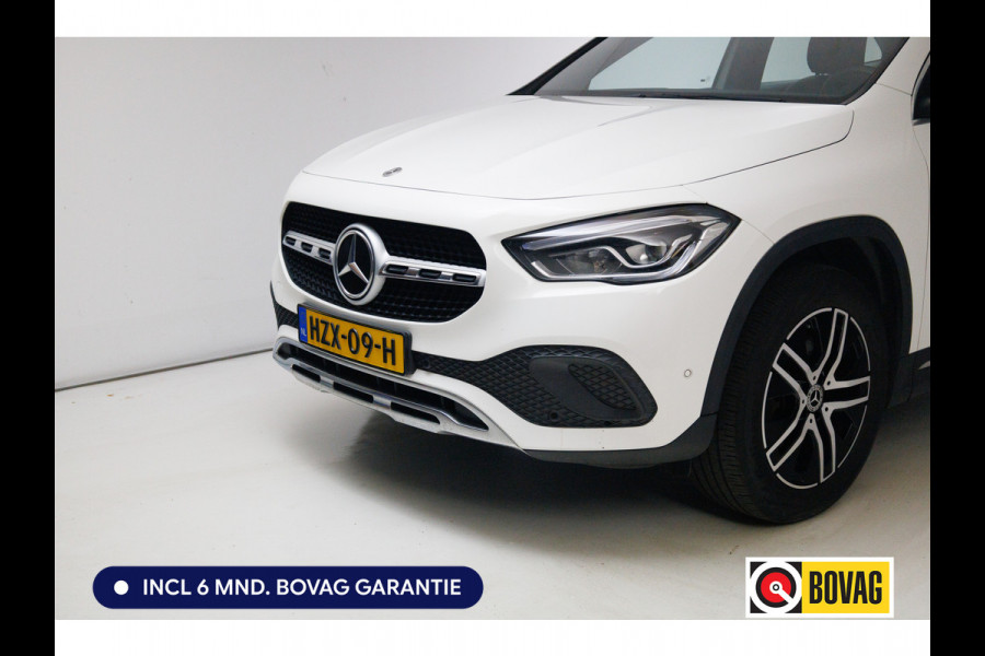 Mercedes-Benz GLA 250 e Business 218 PK | Solution Luxury Limited | Wegklapbare trekhaak | Navigatie | Stoelverwarming Adaptive cruise, Achteruitrijcamera, Sfeerverlichting, Elektrische achterklep, Winterwielenset