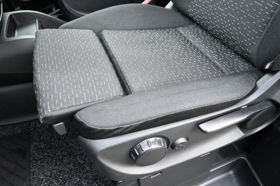Mercedes-Benz Vito 116 CDI DC L2 Pro 2500 KG trekhaak, Navigatie, Smartphone integratie pakket, Etc.