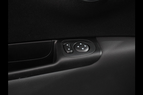 Fiat 500C 1.0 Hybrid Star Airco Cruise control Navigatie Parkeersensor achter Radio Apple Carplay/ Android Auto