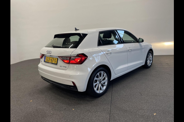 Audi A1 Sportback 30 TFSI 110pk S-Tronic Advanced edition Navigatie Apple Carplay / Android Auto Climate Control Camera Parkeer sensoren Dab
